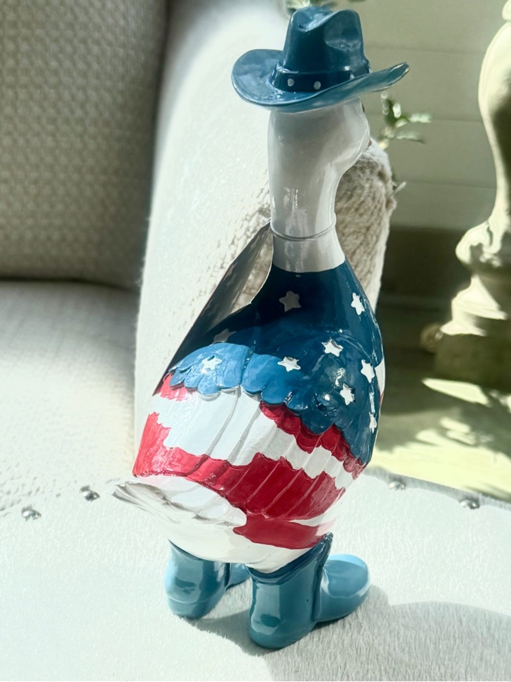 Duck Statue - Picture 2 of 7